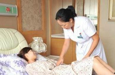 搞笑生小孩压肚子,搞笑生娃记